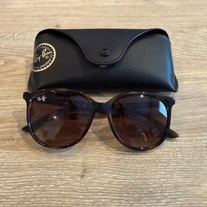 NWOT Ray-Ban Women's Sunglasses (RB4378) in gradient brown